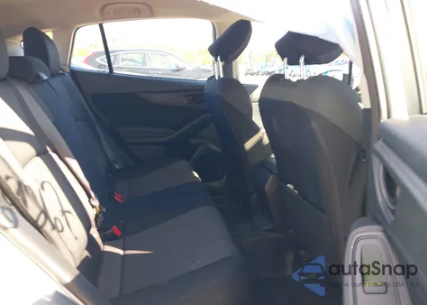 2020 Subaru Impreza 5-Door z USA, uszkodzony, nr VIN 4S3GTAB6XL3713696